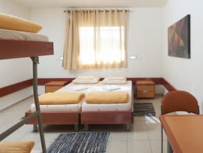 אכסניית%20אנ''א%20ערד%20,%20ערד